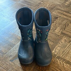 Bogs Kids Floral Navy Boots